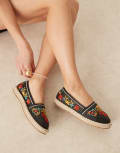 [ASOS DESIGN] ASOS DESIGN Jos embroidered closed toe espadrilles in black 39 BLACK