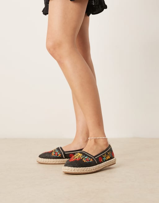 ASOS DESIGN Jos embroidered closed toe espadrilles in black