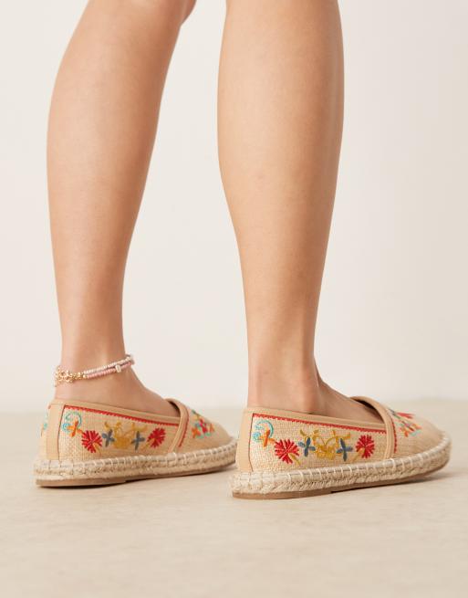 ASOS DESIGN – Jos – Naturfärgade espadrillos med broderi och täckt tå, 3 av 4