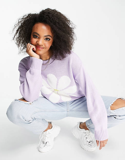 Women jumper with daisy pattern in lilac 