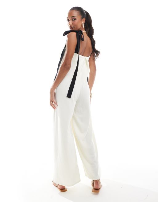ASOS DESIGN – Jumpsuit in Cremeweiß mit weitem Bein und Schleifenband-Trägern, 2 von 4