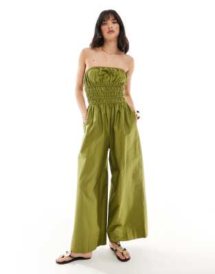 ASOS DESIGN - Jumpsuit in Khaki mit gesmoktem Oberteil und weitem Bein-Grün