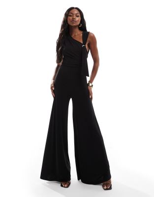 ASOS DESIGN - Jumpsuit in Schwarz mit asymmetrischem Ausschnitt und übergroßer Ringverzierung