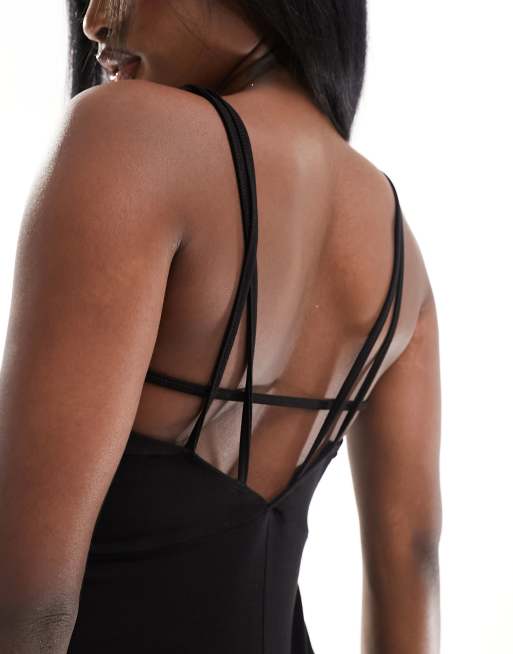 ASOS DESIGN – Jumpsuit in Schwarz mit weitem Bein und eckigem Ausschnitt mit Riemendetails hinten, 3 von 4