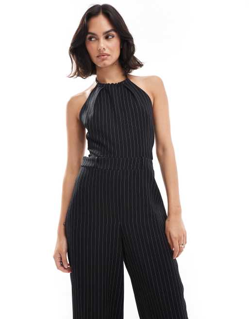 ASOS DESIGN Jumpsuit in Schwarz und WeiB gestreift mit Neckholder und Bindeband am Rucken ASOS