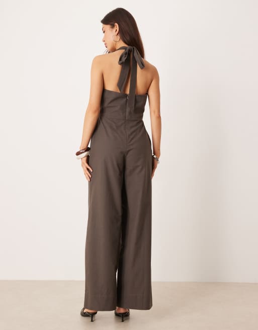 ASOS DESIGN - Jumpsuit met halternek in chocoladebruin, 2 van 4