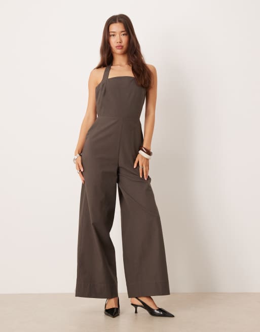 ASOS DESIGN - Jumpsuit met halternek in chocoladebruin, 3 van 4