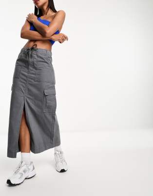 ASOS DESIGN - Jupe cargo mi-longue - Gris