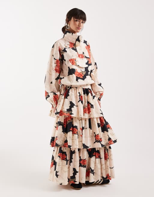 ASOS DESIGN - Jupe d'ensemble longue à imprimé fleuri avec taille basse et volants étagés - Rouge