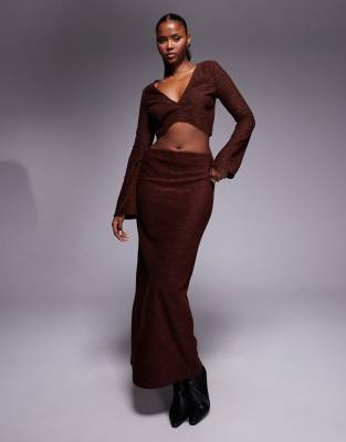 ASOS DESIGN - Jupe droite longue d'ensemble en maille côtelée brossée - Marron-Brown