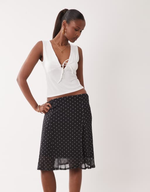 ASOS DESIGN - Jupe fourreau mi-longue d'ensemble en tulle à pois et taille basse avec godets - Noir et blanc, 2 de 5