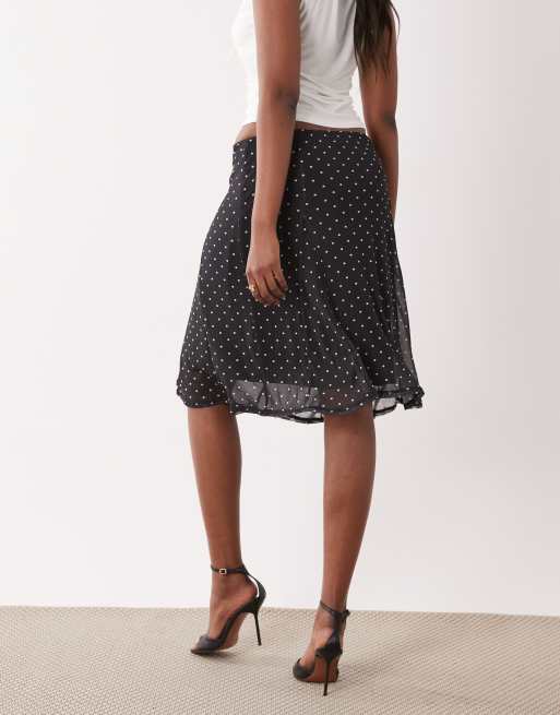 ASOS DESIGN - Jupe fourreau mi-longue d'ensemble en tulle à pois et taille basse avec godets - Noir et blanc, 3 de 5