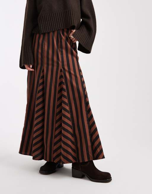 ASOS DESIGN - Jupe longue à godets et rayures variées - Noir et marron, 2 de 5