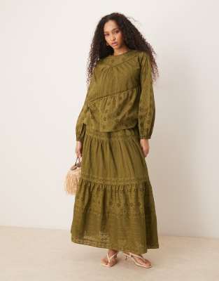 ASOS DESIGN - Jupe longue à volants en broderie anglaise et dentelle - Kaki - view 1