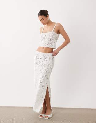 Jupe longue d'ensemble au crochet de qualité supérieure - Crème-Blanc L