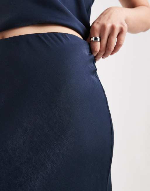 ASOS DESIGN - Jupe longue d'ensemble en satin à taille basse - Bleu marine, 5 de 5