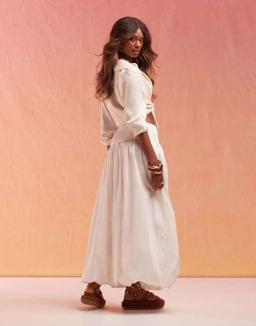 ASOS DESIGN - Jupe longue et asymétrique à ourlet boule - Sable, 3 de 5