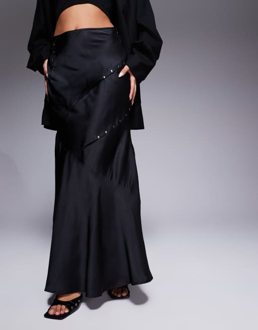 ASOS DESIGN - Jupe longue fendue coupée en biais à clous - Noir, 2 de 5