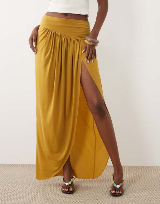 ASOS DESIGN jupe longue près du corps froncée avec fente en olive, 3 de 5