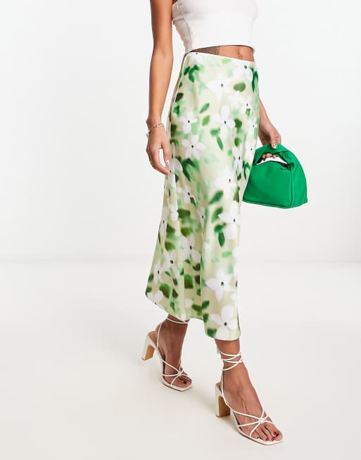ASOS DESIGN - Jupe mi-longue en satin à fleurs coupée en biais - Vert sauge  , 4 de 4