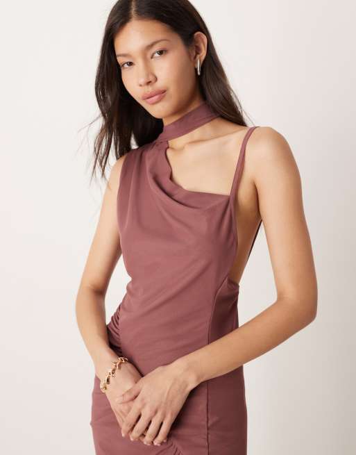 ASOS DESIGN - Jurk van mesh met overslag, blote schouder en sjaal in oudroze, 4 van 4