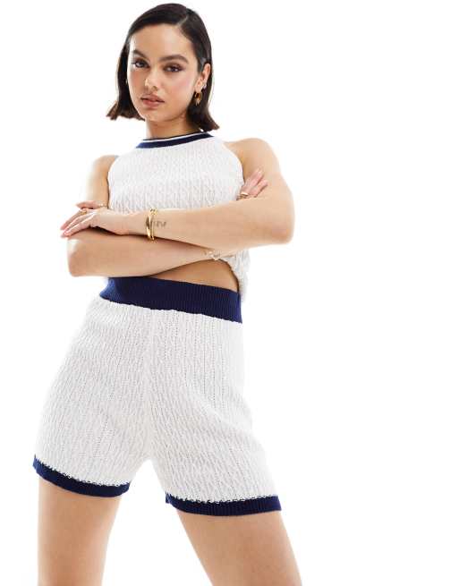 ASOS DESIGN - Kabelstrikkede shorts med kontrasterende kant i cremehvid - Del af sæt