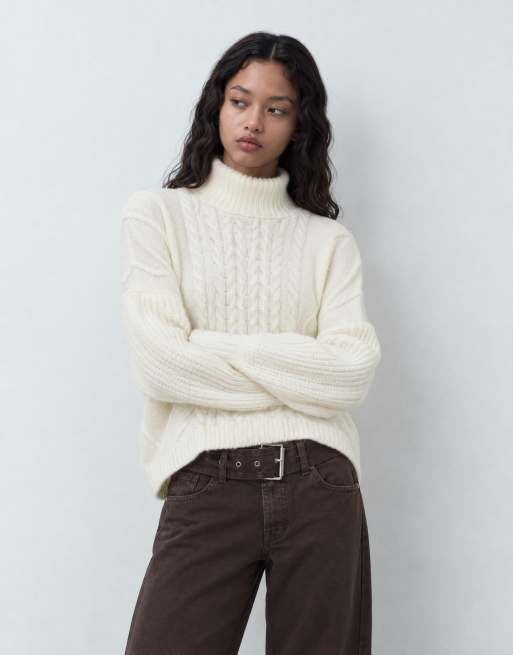ASOS DESIGN kabelstrikket oversized striktrøje med ståkrave i creme, 8 af 10