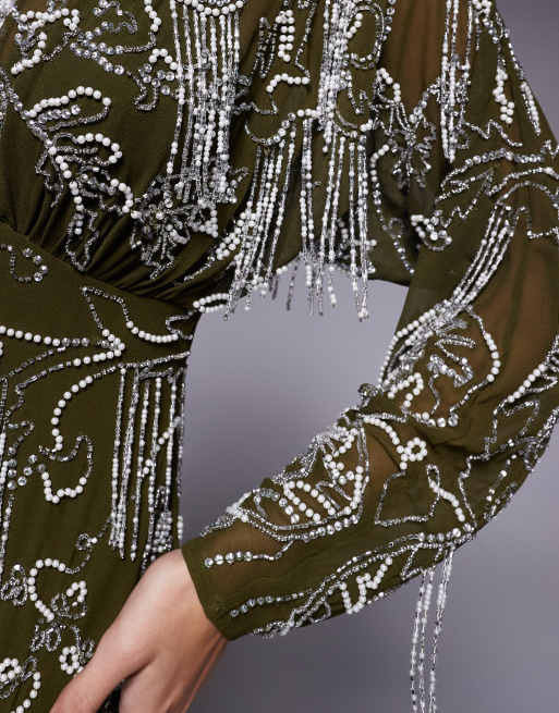 ASOS DESIGN – Kakifärgad maxiklänning med långa ärmar, heltäckande utsmyckningar och fransar, 2 av 4