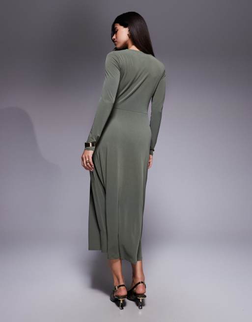 ASOS DESIGN – Kakifärgad, rynkad midiklänning med lång ärm, 4 av 4