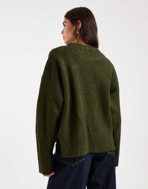 ASOS DESIGN – Kakifärgad, stickad tröja med rund halsringning och asymmetrisk nederkant, 4 av 4