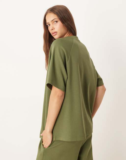 ASOS DESIGN – Kakifärgad t-shirt med raglanärmar, del av set, 3 av 4