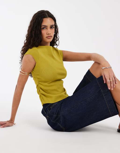 ASOS DESIGN – Kakifärgad, tätstickad topp med båtringning och rysch, 4 av 4