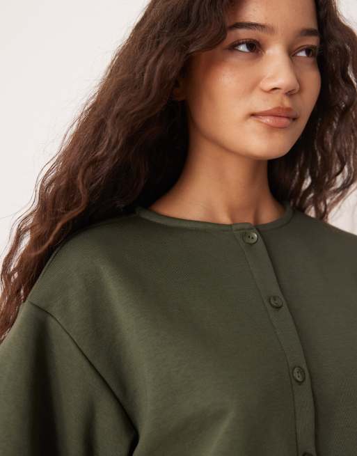 ASOS DESIGN – Kakifärgad topp i sweatshirttyg med boxig passform och knäppning, 3 av 4