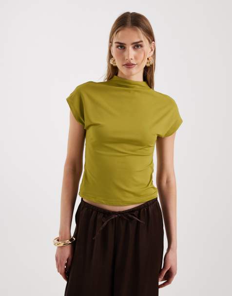 ASOS DESIGN – Kakifärgad tröja i polyamid med hög krage, holkärmar och metalldetalj baktill - view 1