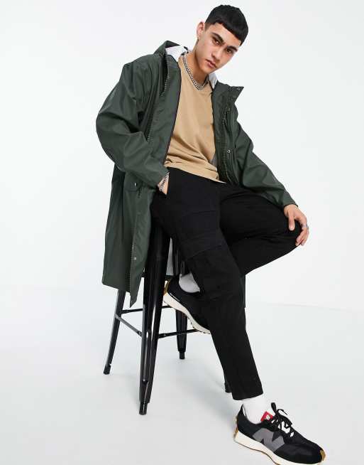 ASOS DESIGN – Kakifärgad vattentät och gummerad regnjacka