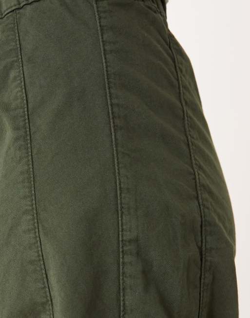 ASOS DESIGN – Kakifärgade byxor i bomull med barrelben och midjeband i boxershortsdesign, 5 av 5