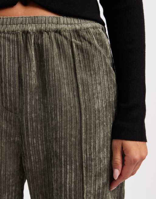 ASOS DESIGN – Kakifärgade byxor i manchester och dra på-modell, 2 av 5