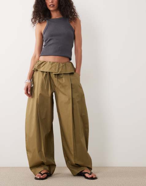 ASOS DESIGN – Kakifärgade byxor med nedvikt midja - view 1