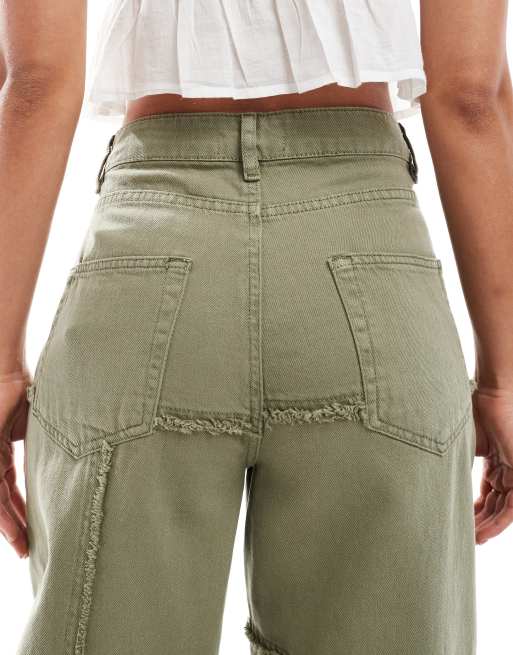 ASOS DESIGN – Kakifärgade jeans med hög midja, råskurna kanter och barrelben, 4 av 5