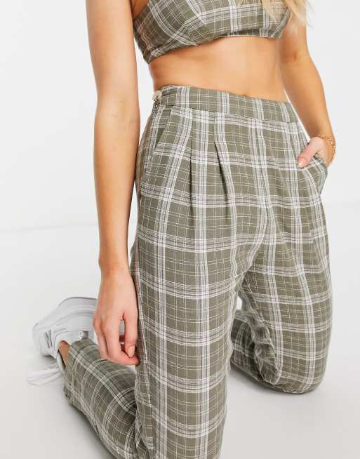 ASOS DESIGN – Kakifärgade rutiga peg-byxor med flik i sidan, del av set, 3 av 4