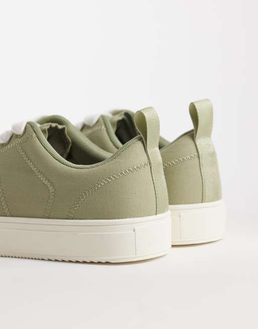 ASOS DESIGN – Kakifärgade sneakers i canvas med snörning och dekorativ söm, 3 av 5