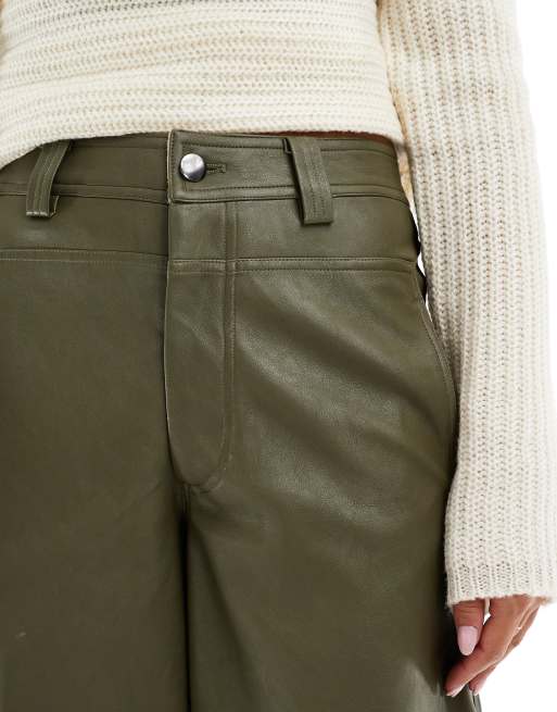 ASOS DESIGN - Kakifarvede bukser i imiteret læder med barrel-ben og sømdetaljer, 4 af 5