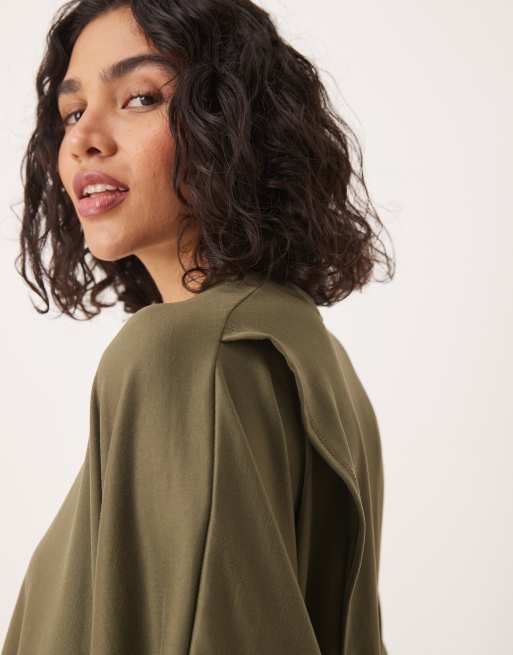 ASOS DESIGN - Kakigrøn oversized T-shirt med draperet kant, 4 af 4