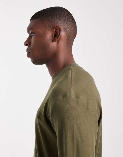 ASOS DESIGN - Kakigrøn ribstrikket oversized T-shirt med lange ærmer og tekstgrafik i regular fit, 4 af 5