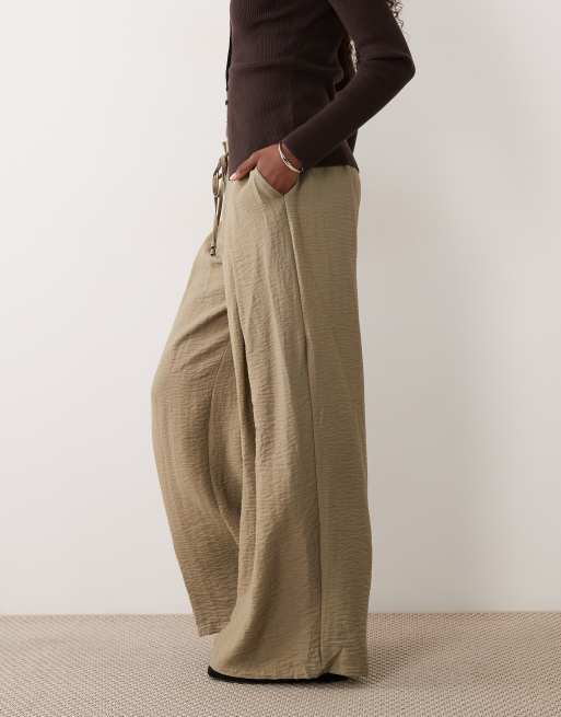 ASOS DESIGN - Kakigrønne bukser med tekstur, bindebånd i taljen og vide ben, 2 af 5