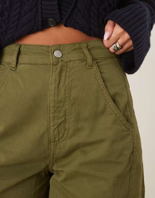 ASOS DESIGN - Kakigrønne bukser med tøndeformede ben og papirtekstur, 5 af 5