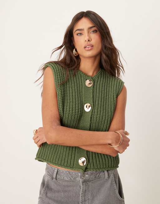 ASOS DESIGN – Kakigrön, grovstickad kostymväst med guldfärgade knappar