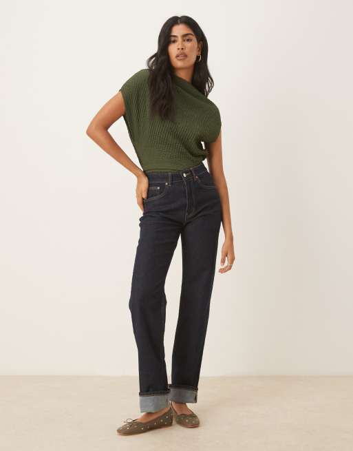 ASOS DESIGN – Kakigrön, strukturerad, asymmetrisk t-shirt med rynkning i sidan, 2 av 4