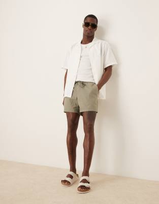 ASOS DESIGN – Kakigröna, smala, korta bermudashorts i linnemix - view 1
