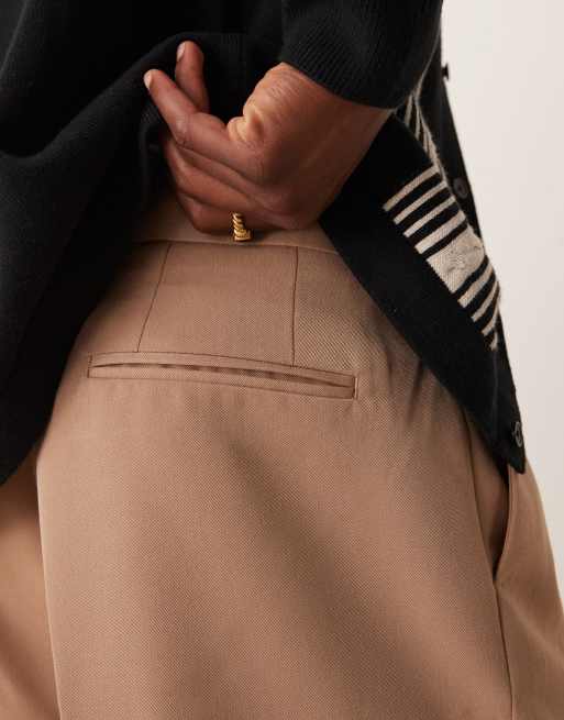 ASOS DESIGN – Kamelbruna finbyxor med vida ben och veck framtill, 5 av 5